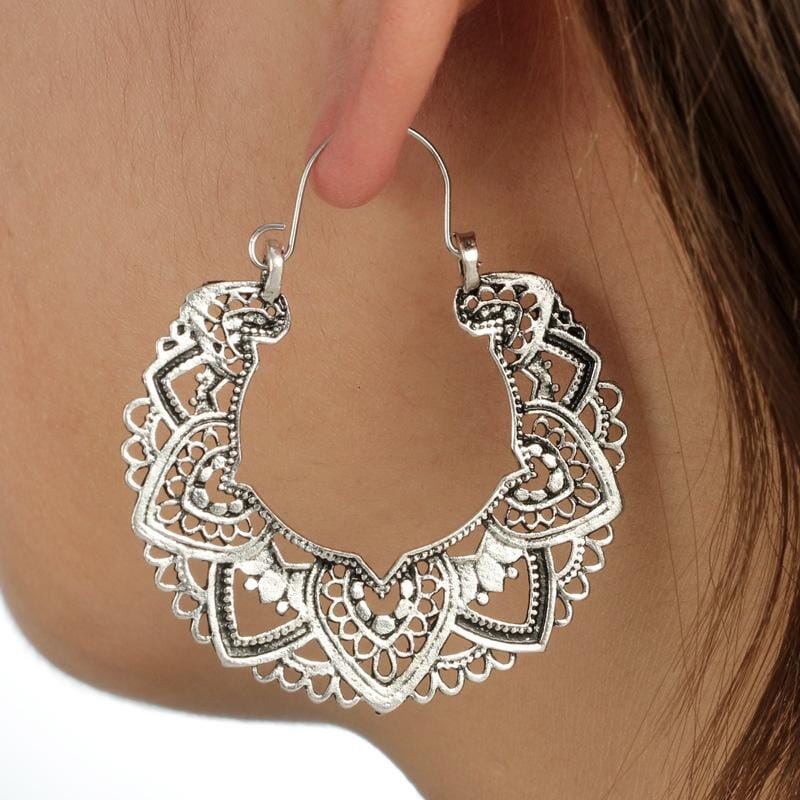 Leaf Pattern Hoop Earrings Jewelry Pretty Chix 